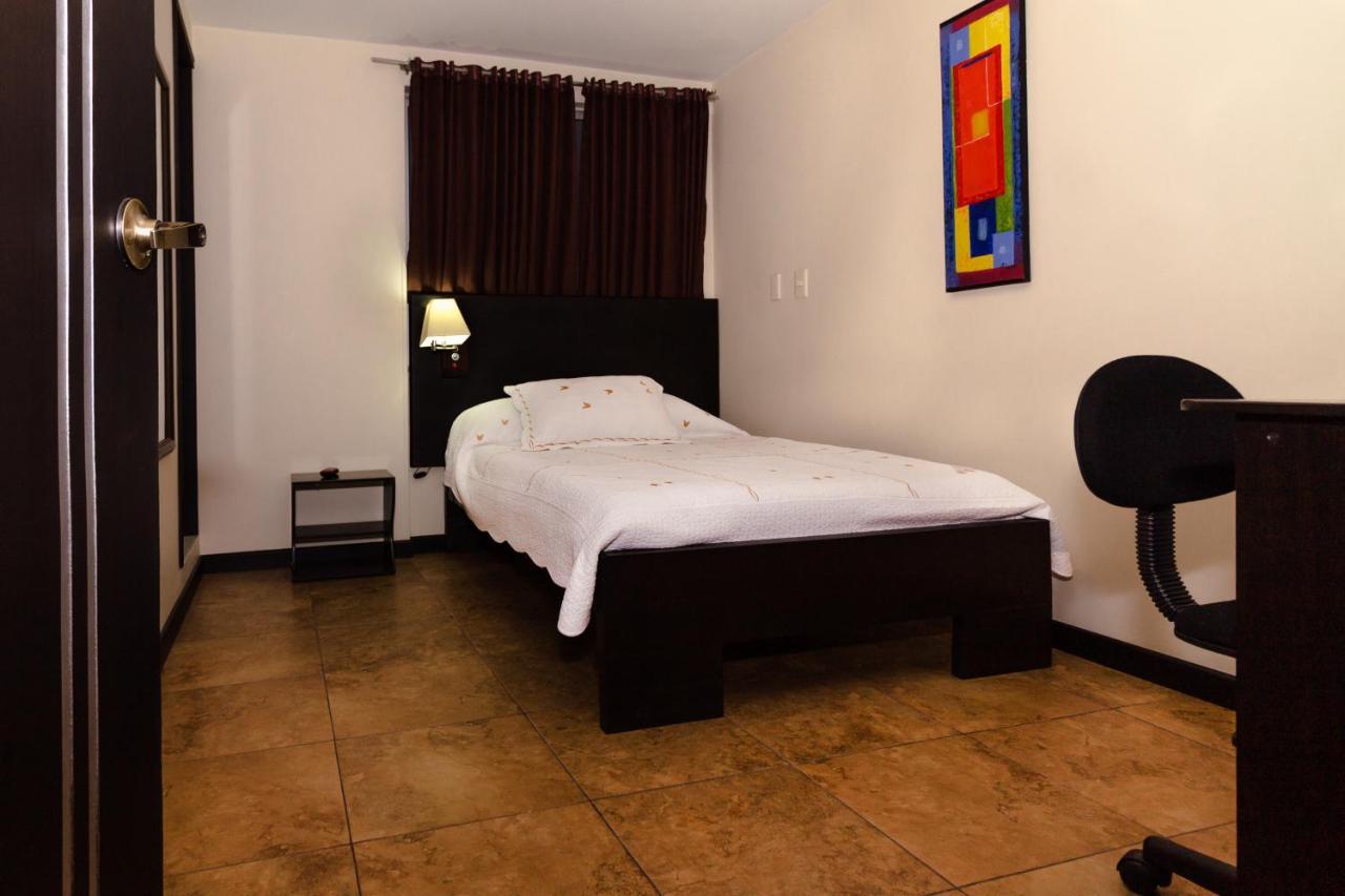 Hotel Alojate In Μπογκοτά Εξωτερικό φωτογραφία