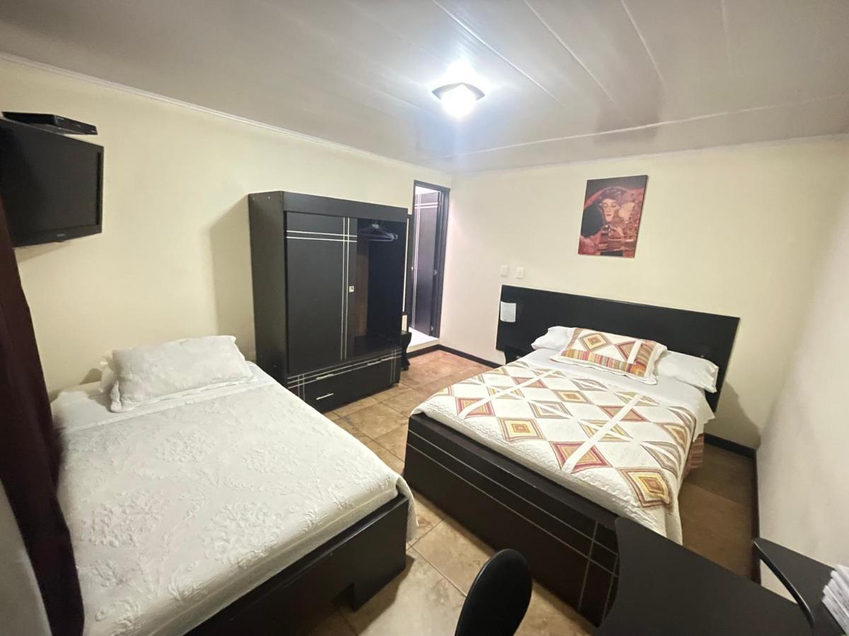 Hotel Alojate In Μπογκοτά Εξωτερικό φωτογραφία